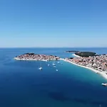 Daire Perla 3 Mit Blick Auf Wasser By Interhome Mitlo